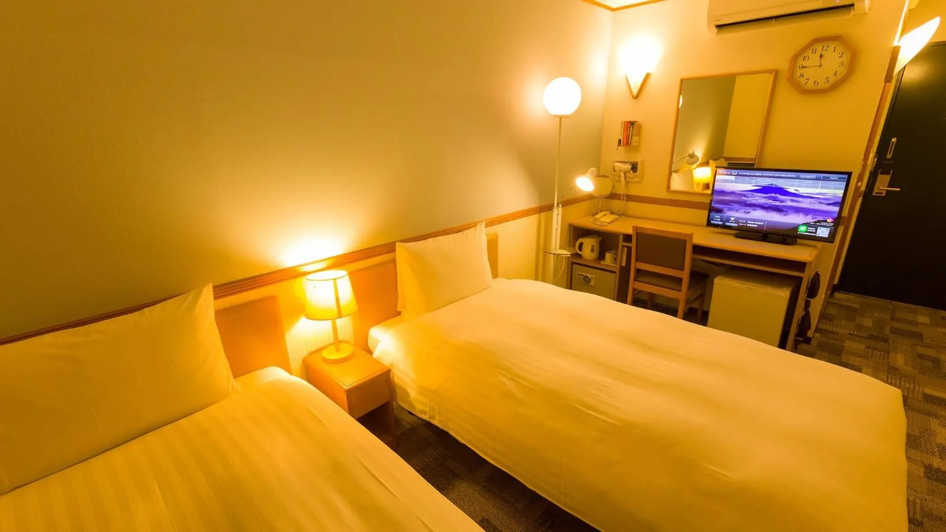 Toyoko Inn Jr Kobe Eki Kita Guchi 3*,